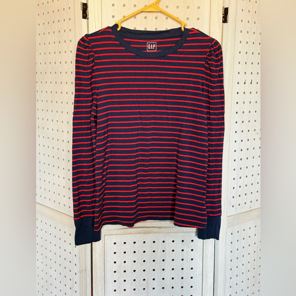 GAP Navy and Red Striped Tee